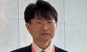 冨金原 悟 氏